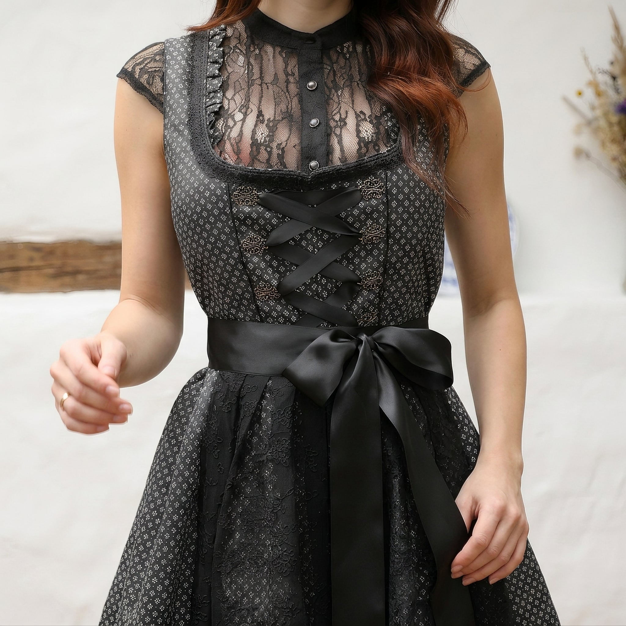 Yasmine - Stilvolles kurzes Oktoberfest-Kleid