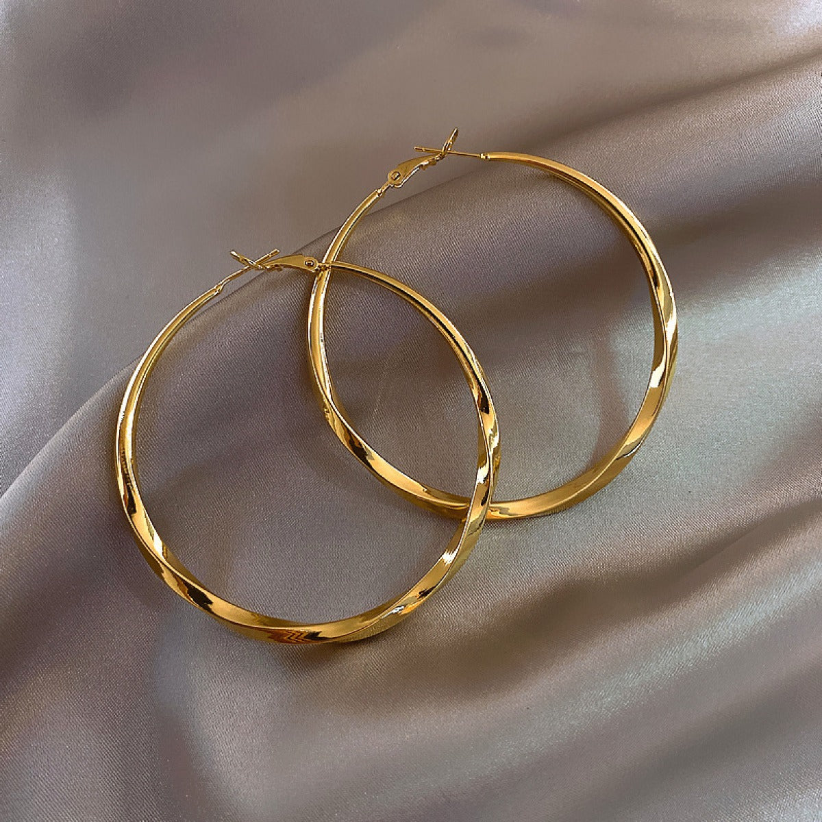 Enola – retro Ohrringe in Roségold