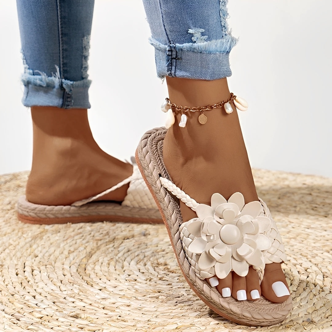 Saira - Bequeme Geflochtene Flip Flops