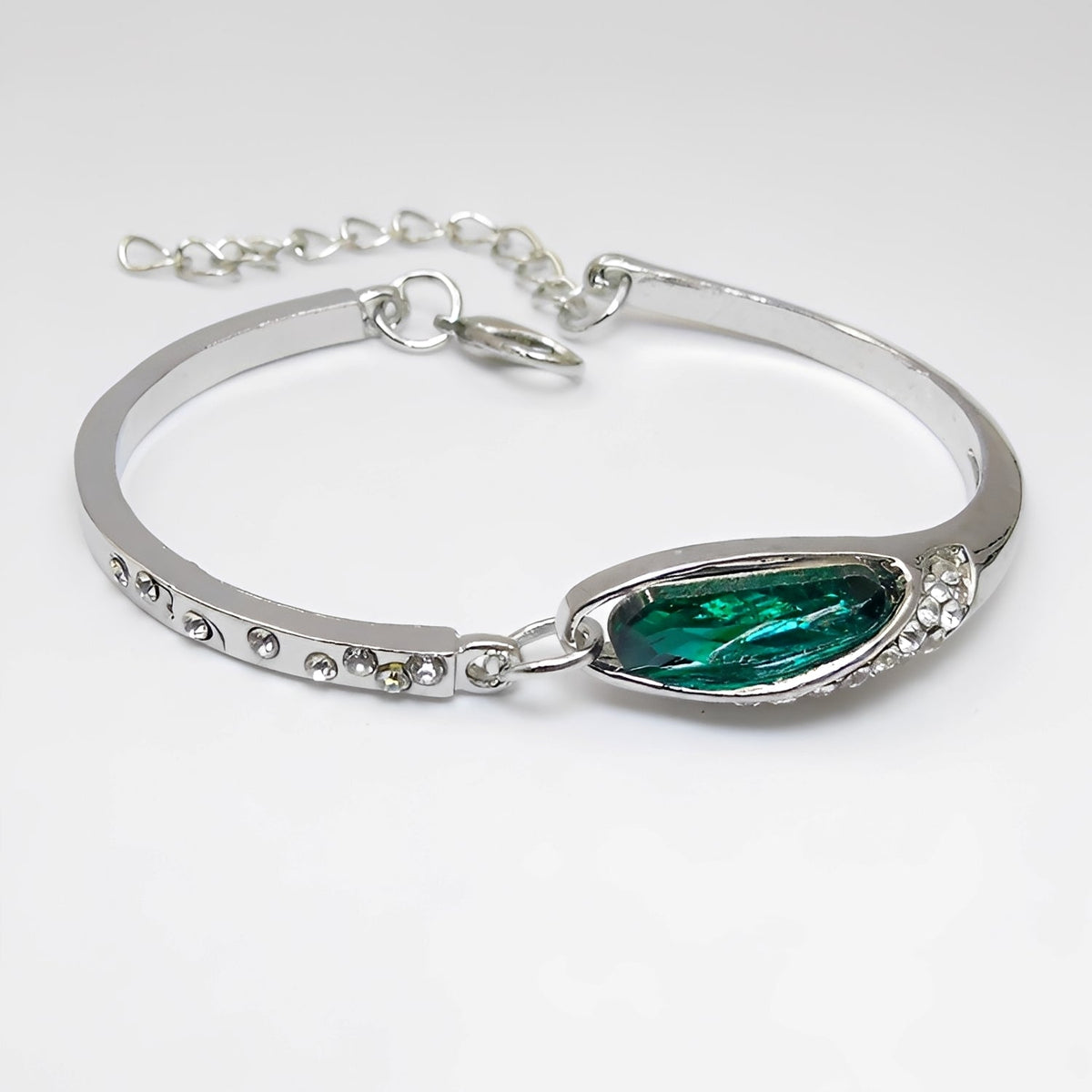 Miku – Elegantes Armband mit Saphiren
