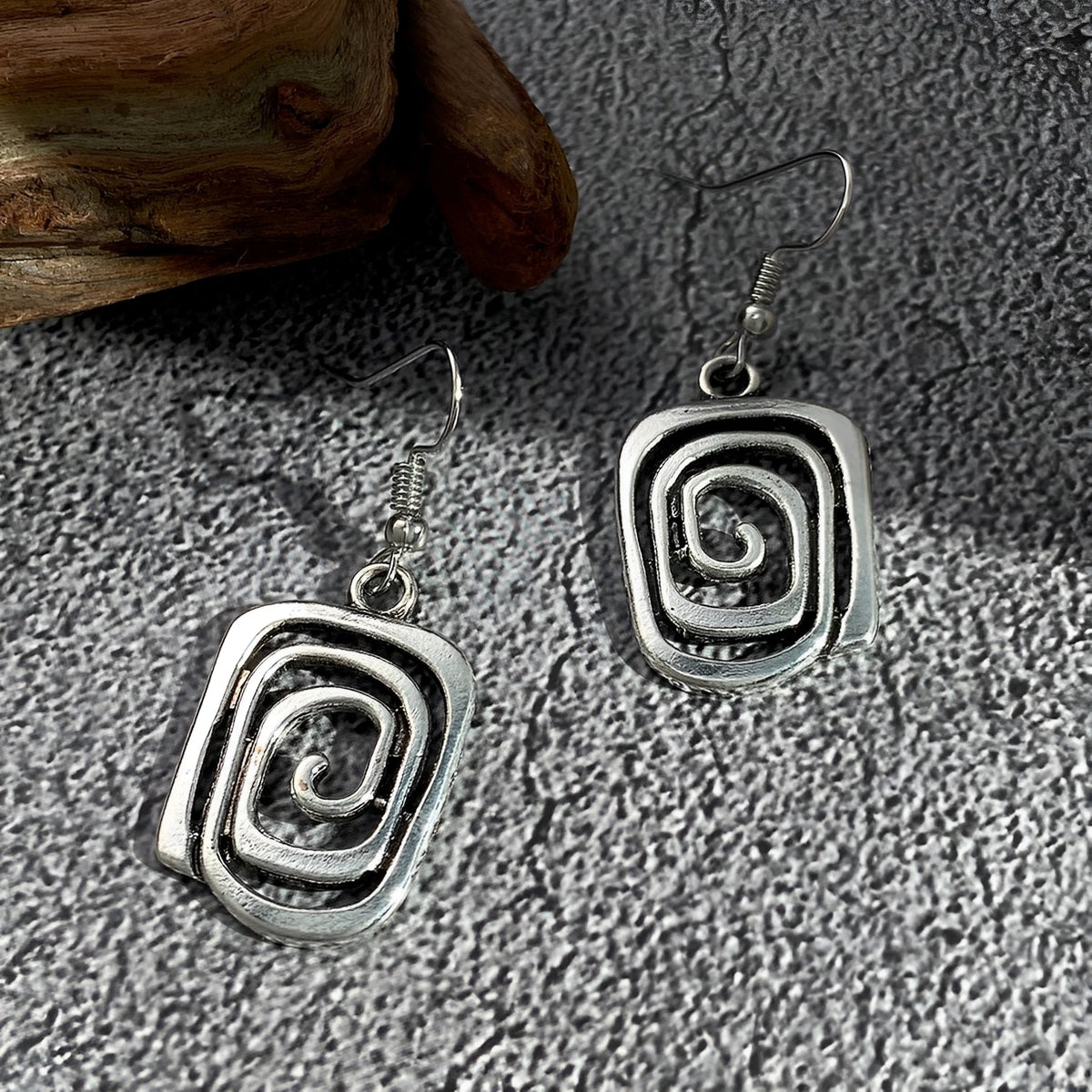 Kaia – Boho-Ohrringe in Silber mit Spiralgestaltung
