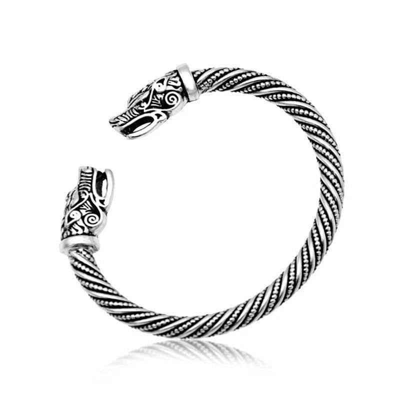 Ragnar – Wikingerarmband im antiken Silberdesign für Männer