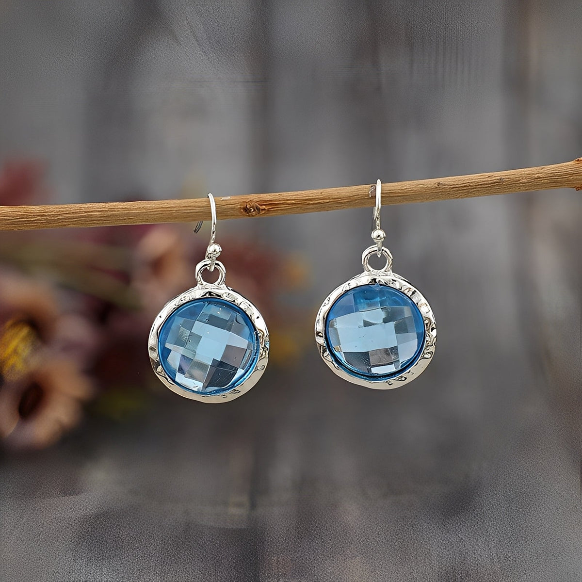 Azura – Vintage-Ohrringe mit blauen Steinen