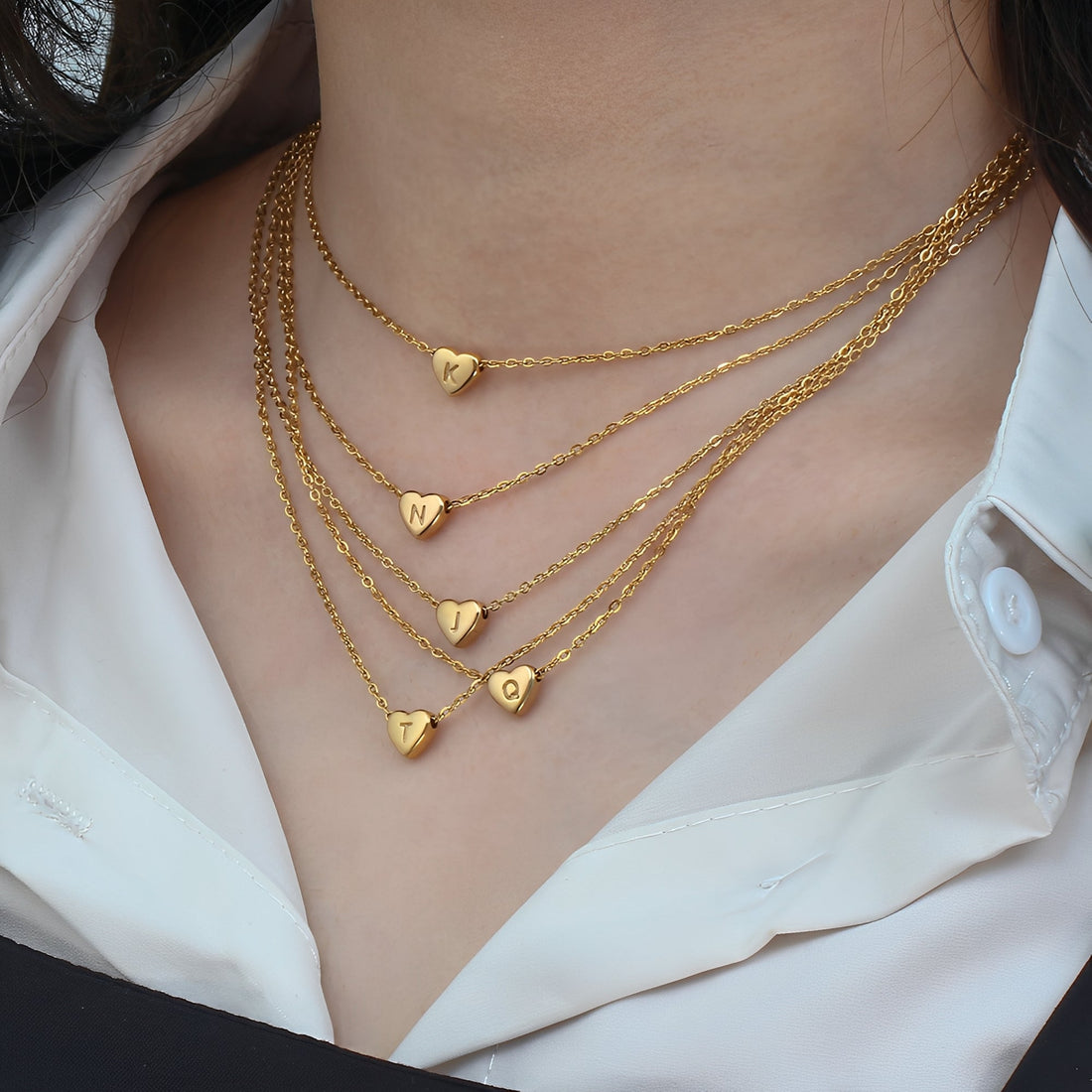 Amora – Kette mit Herzinitialen in Goldüberzug