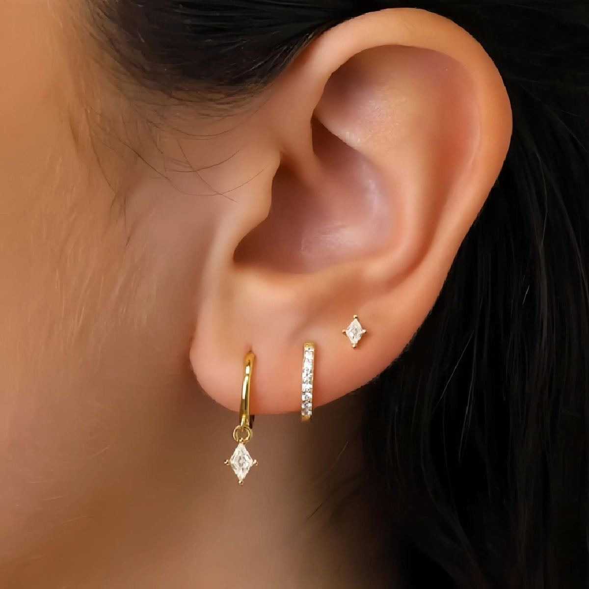 Azaria – Ohrringe-Set mit Diamantanhänger