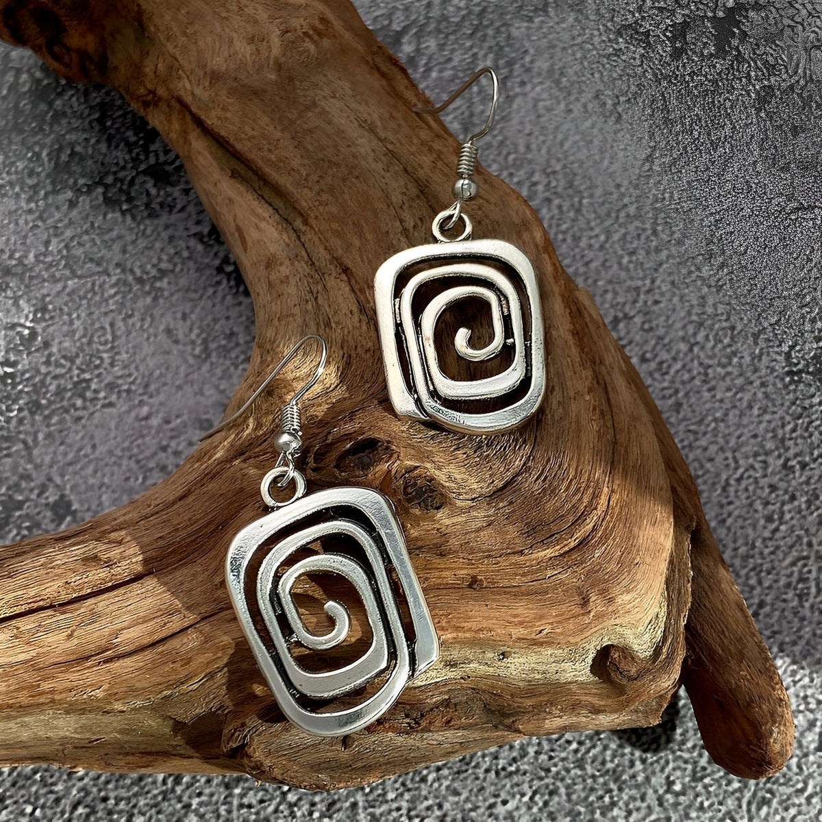 Kaia – Boho-Ohrringe in Silber mit Spiralgestaltung