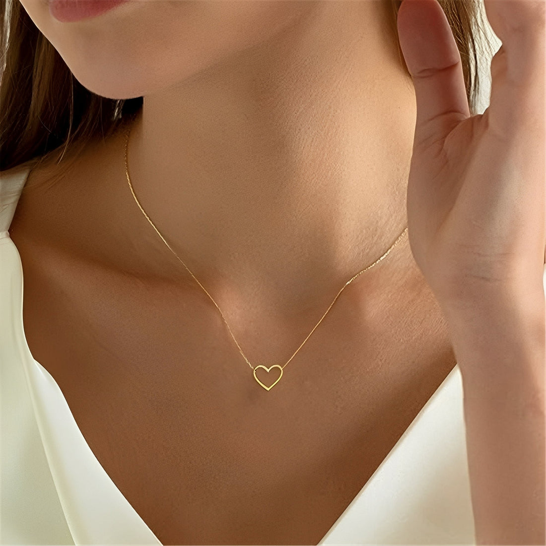 Mika – Zierliche goldene Herzanhängerkette