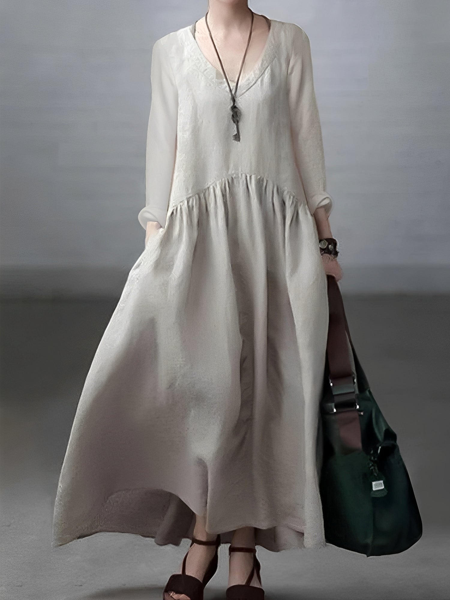 Lindy - Lockeres, bequemes Damenkleid mit V-Ausschnitt