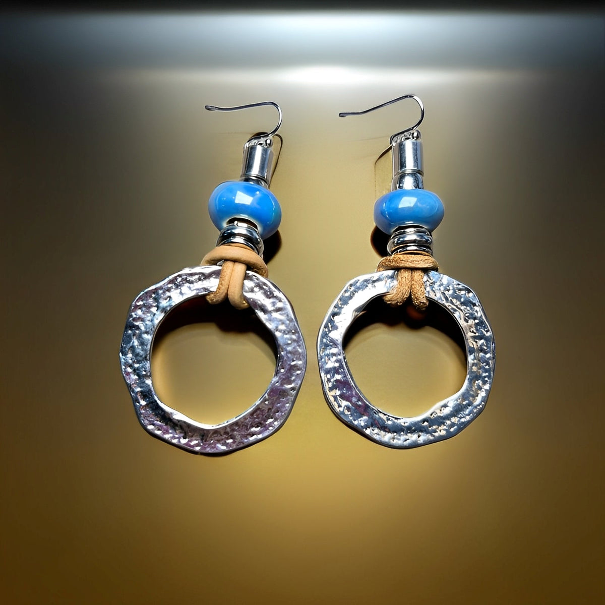 Mira – Silberne Kreisohrhänger im Boho-Vintage-Style