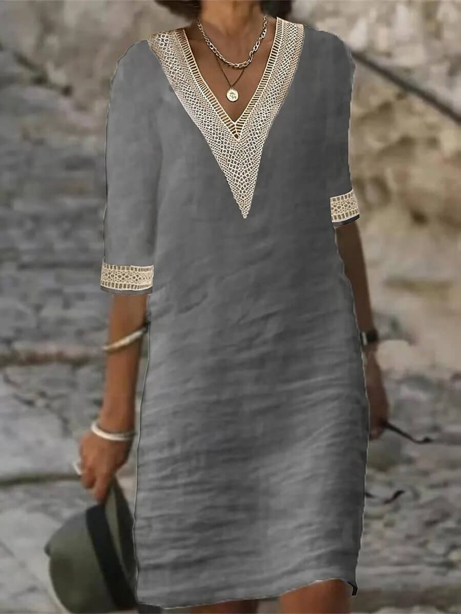 Arianne – Elegantes Häkeldress mit V-Ausschnitt