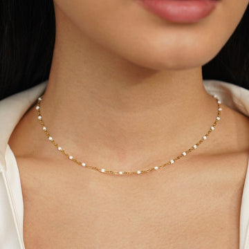 Mila – Kette mit hellen Perlen
