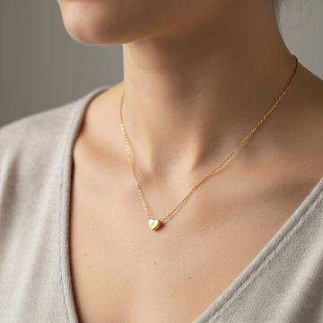 Amora – Kette mit Herzinitialen in Goldüberzug