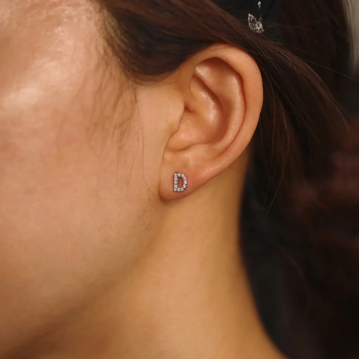 Initialen Ohrringe aus Silber CZ - Elegante Ohrringe