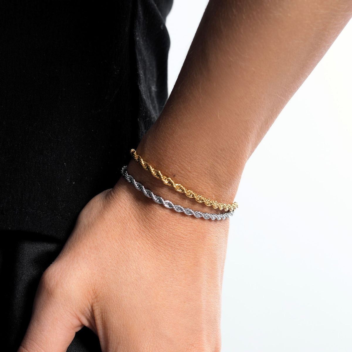 Calvi – Geflochtenes Armband aus Goldkettchen